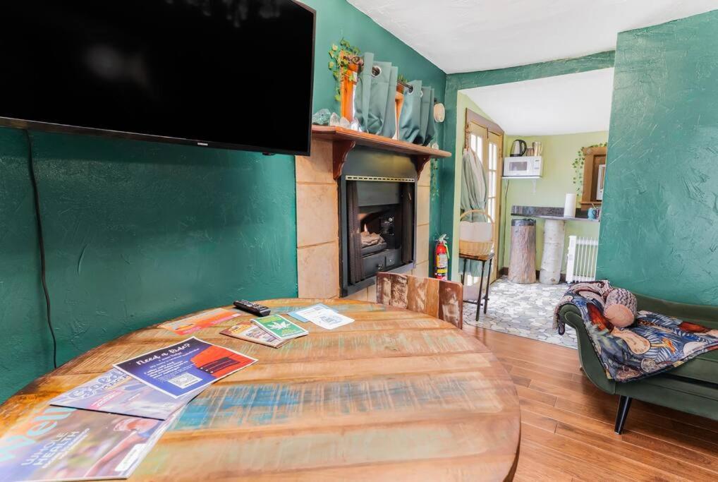 Cliff House Lodge And Hot Tub Cottages Morrison Bagian luar foto